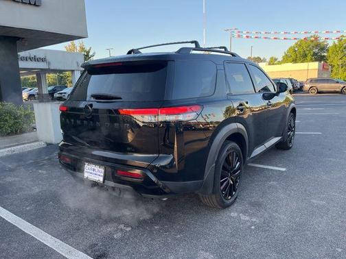 Super Black 2023 Nissan Pathfinder SL FWD