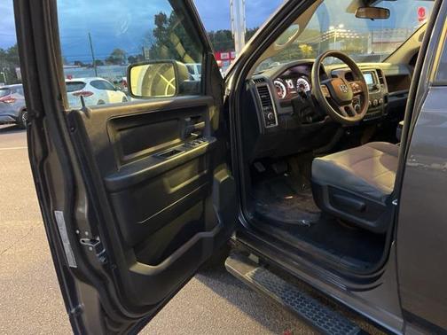 2020 RAM 1500 Classic Express