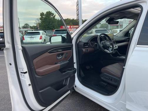 2025 Honda Pilot Elite