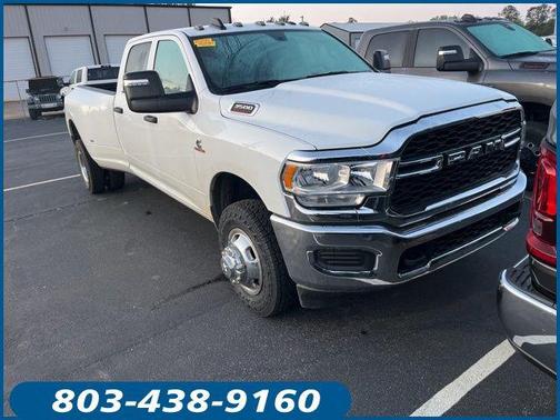 Bright White Clearcoat 2024 RAM 3500 Tradesman Crew Cab 4x4 8' Box