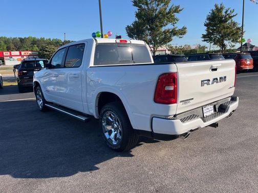 Bright White Clearcoat 2026 RAM 1500 Big Horn/Lone Star