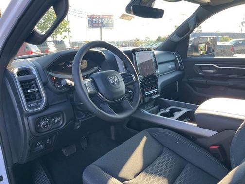 Bright White Clearcoat 2026 RAM 1500 Big Horn/Lone Star