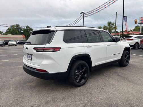 Bright White Clearcoat 2026 Jeep Grand Cherokee L Limited