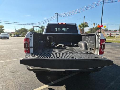 2022 RAM 2500 Laramie Crew Cab 4x4 6'4' Box