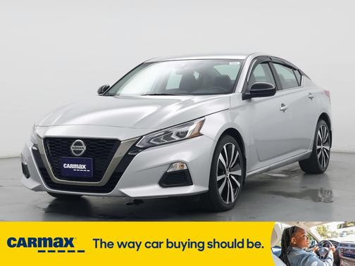 2022 Nissan Altima SR