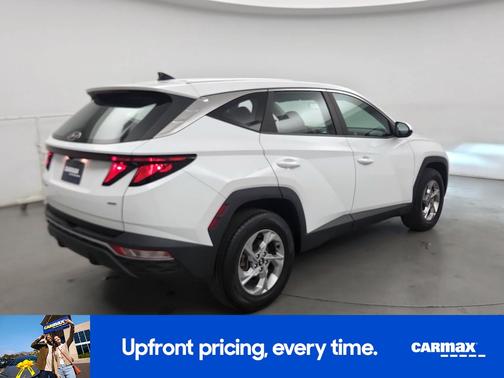 2022 Hyundai TUCSON SE