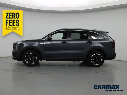 Gray 2024 Kia Sorento S