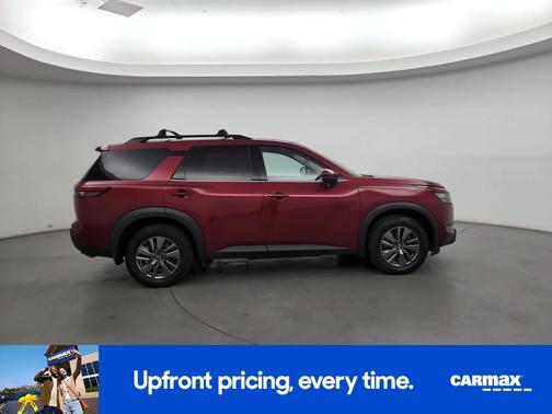 2023 Nissan Pathfinder SV