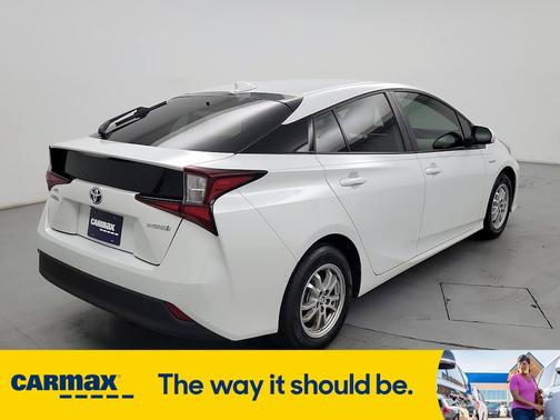 2021 Toyota Prius LE