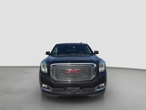 Gray 2017 GMC Yukon Denali