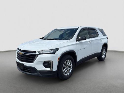 White 2023 Chevrolet Traverse LS