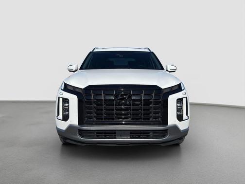 White 2023 Hyundai PALISADE Limited