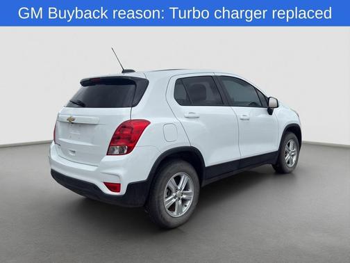 White 2022 Chevrolet Trax LS