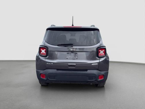 Gray 2019 Jeep Renegade Latitude