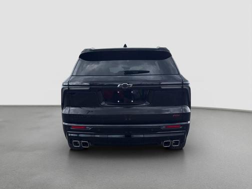 Black 2025 Chevrolet Traverse RS
