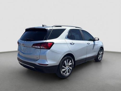 Gray 2022 Chevrolet Equinox 1LT