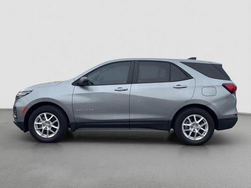 Gray 2023 Chevrolet Equinox LS