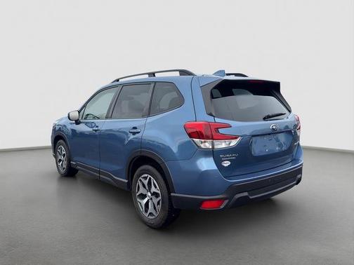 Horizon Blue Pearl 2021 Subaru Forester Premium