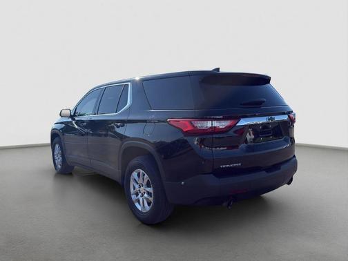 Black 2020 Chevrolet Traverse LS