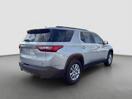 Gray 2019 Chevrolet Traverse LT Leather