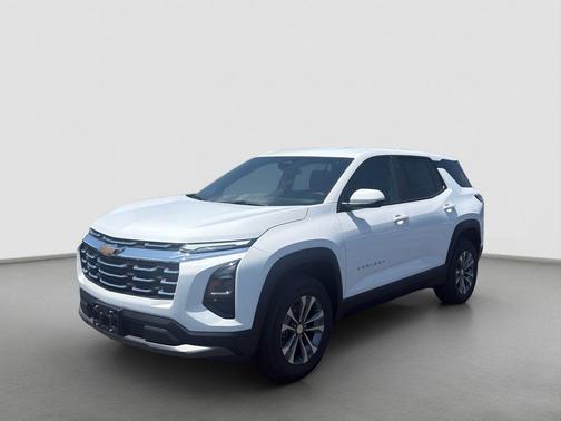 White 2027 Chevrolet Equinox LT