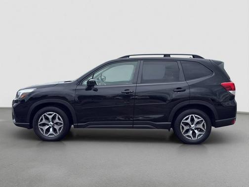 Crystal Black Silica 2020 Subaru Forester Premium