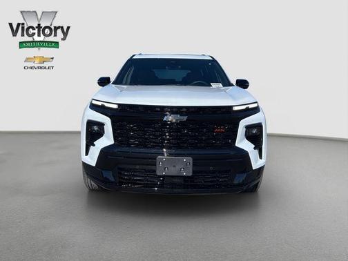 Polar White 2026 Chevrolet Traverse RS