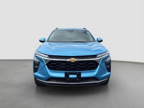 Blue 2026 Chevrolet Trax LT