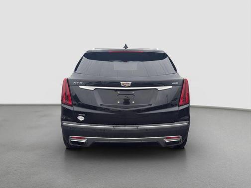 Black 2020 Cadillac XT5 Premium Luxury