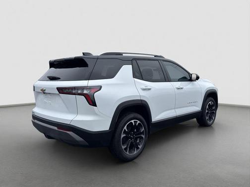 White 2026 Chevrolet Equinox LT
