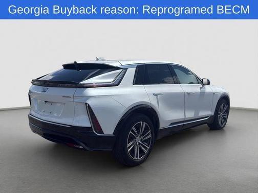 White 2024 Cadillac LYRIQ Luxury