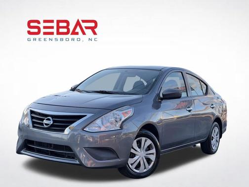 Gun Metallic 2019 Nissan Versa 1.6 SV
