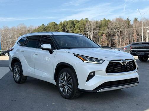 2021 Toyota Highlander Platinum