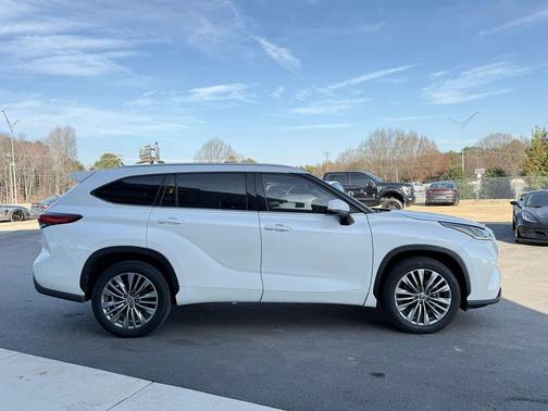 2021 Toyota Highlander Platinum