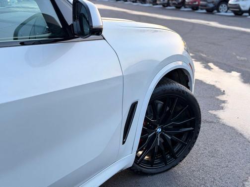 2023 BMW X5 sDrive40i