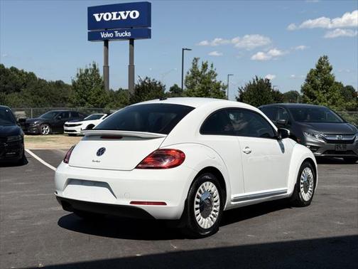 2016 Volkswagen Beetle 1.8T SE