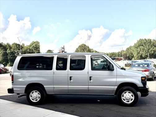 2009 Ford E150 Base