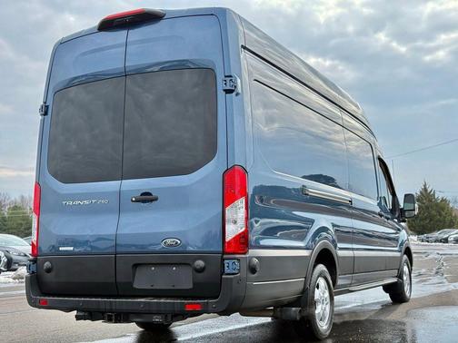 2024 Ford Transit-250 Base
