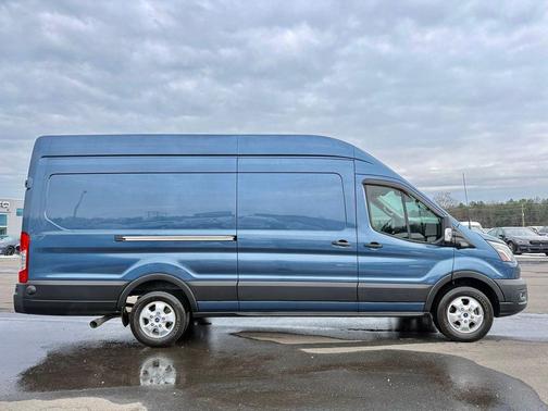2024 Ford Transit-250 Base