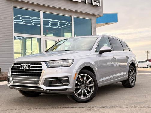 2019 Audi Q7 45 Premium Plus