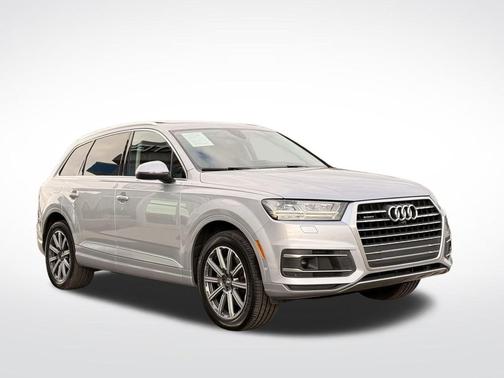2019 Audi Q7 45 Premium Plus