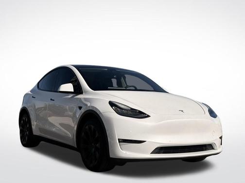 2022 Tesla Model Y Long Range Dual Motor All-Wheel Drive