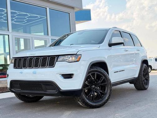 2018 Jeep Grand Cherokee Laredo E