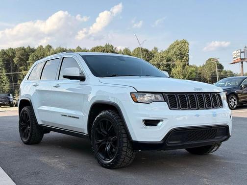 2018 Jeep Grand Cherokee Laredo E