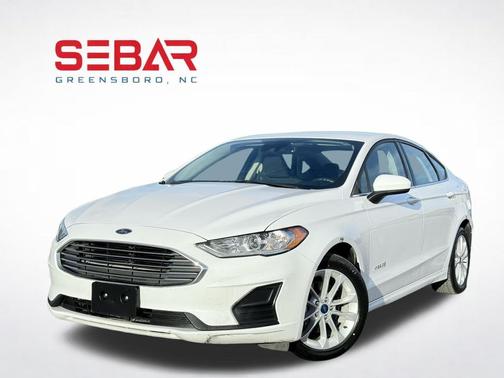 Oxford White 2019 Ford Fusion Hybrid SE