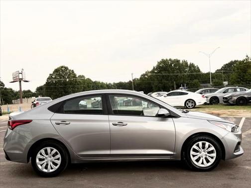 2021 Hyundai Accent SE