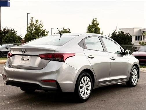 2021 Hyundai Accent SE