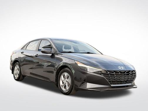 2021 Hyundai ELANTRA SE