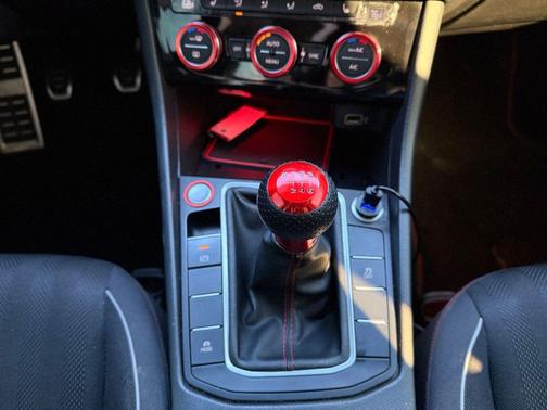 2019 Volkswagen Jetta GLI 2.0T S