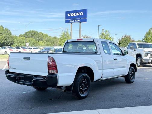 2015 Toyota Tacoma Base